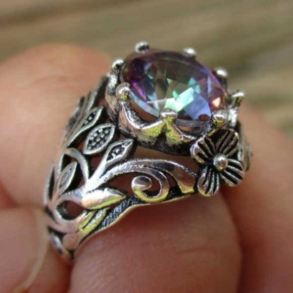 Jewelry - Antique Style Mystic Topaz Floral Filigree Ring